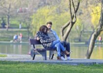 “Tips for Staying Connected: Recognizing the Significance of Communication in Long-Distance Relationships”